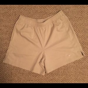 Nike shorts women's size small